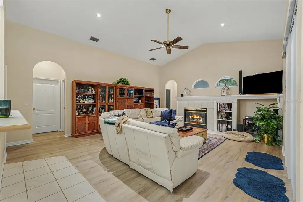 702 Brooker Ridge Court Brandon FL 33511
