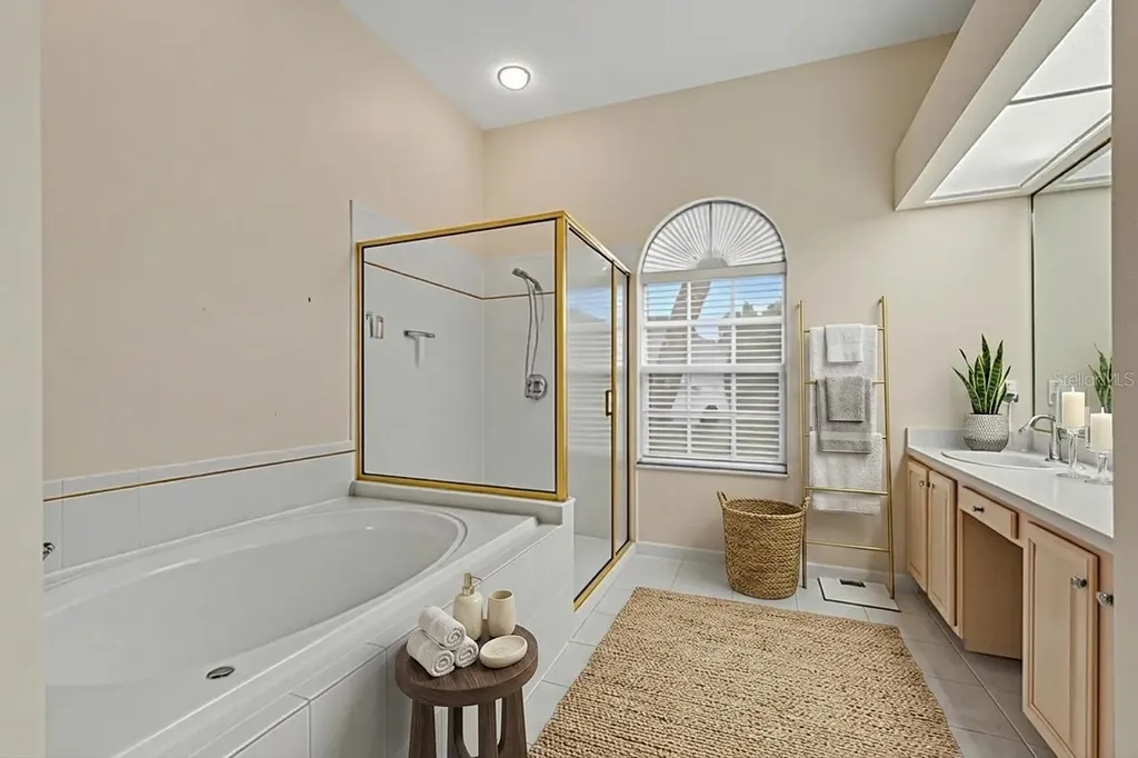 702 Brooker Ridge Court Brandon FL 33511