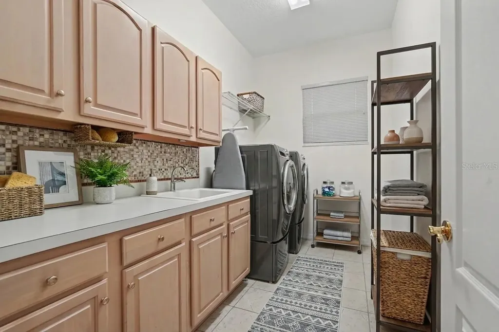 702 Brooker Ridge Court Brandon FL 33511