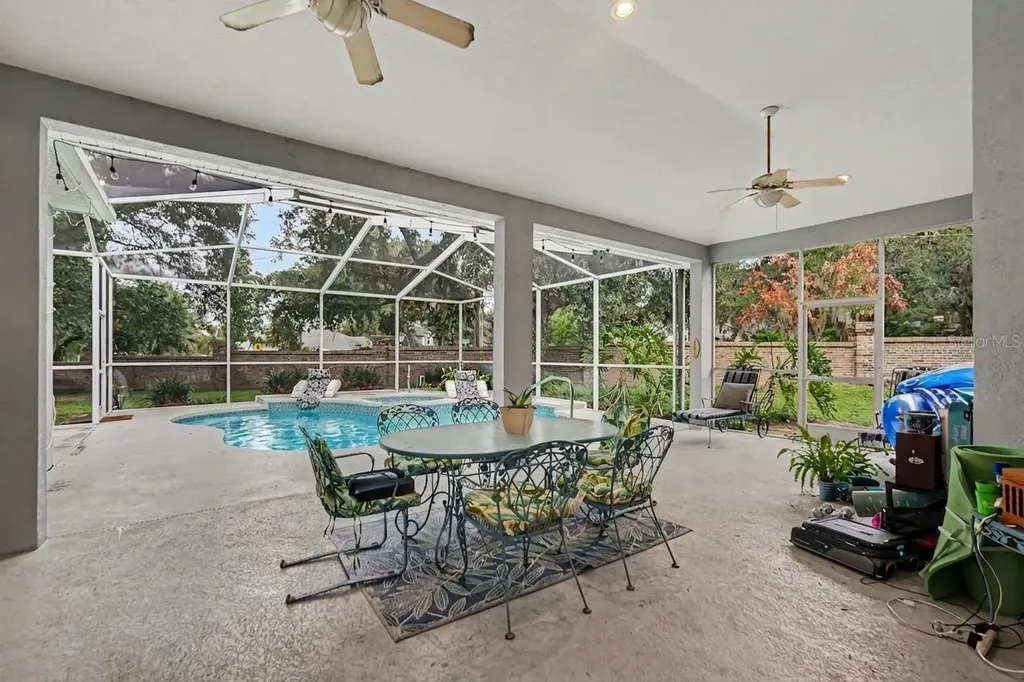 702 Brooker Ridge Court Brandon FL 33511