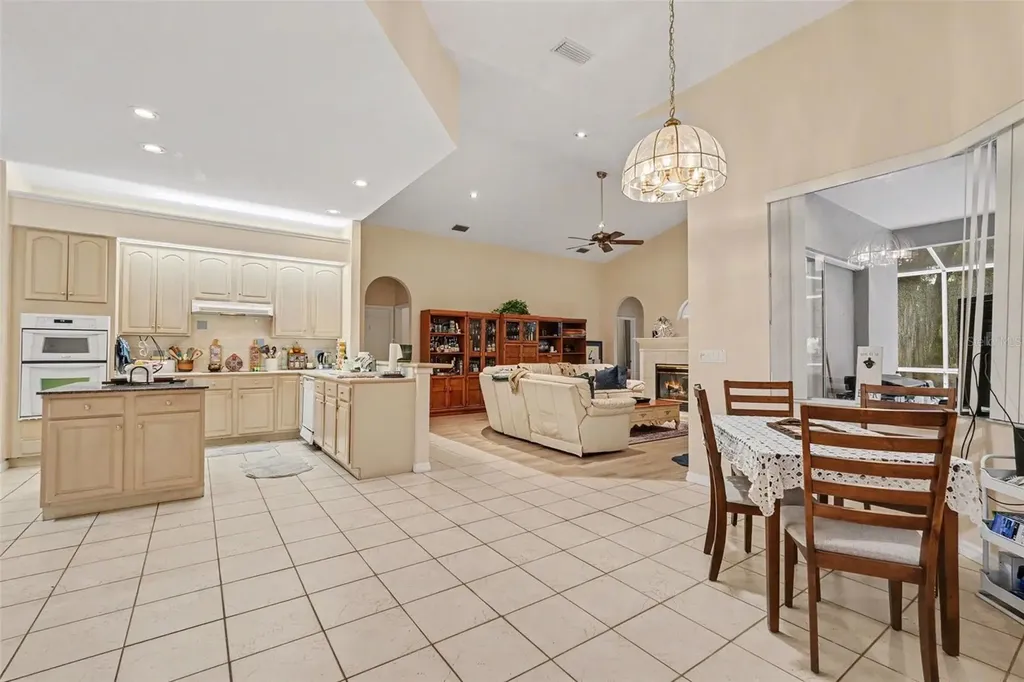 702 Brooker Ridge Court Brandon FL 33511