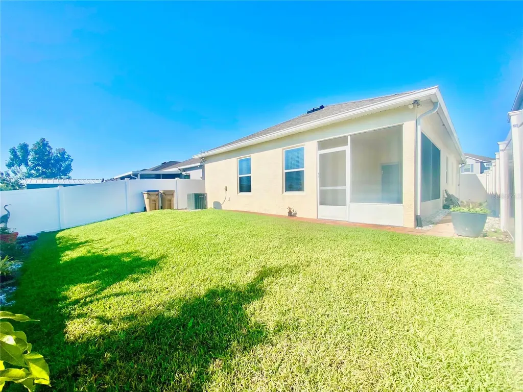 2285 Canyon Breeze Avenue Kissimmee FL 34746