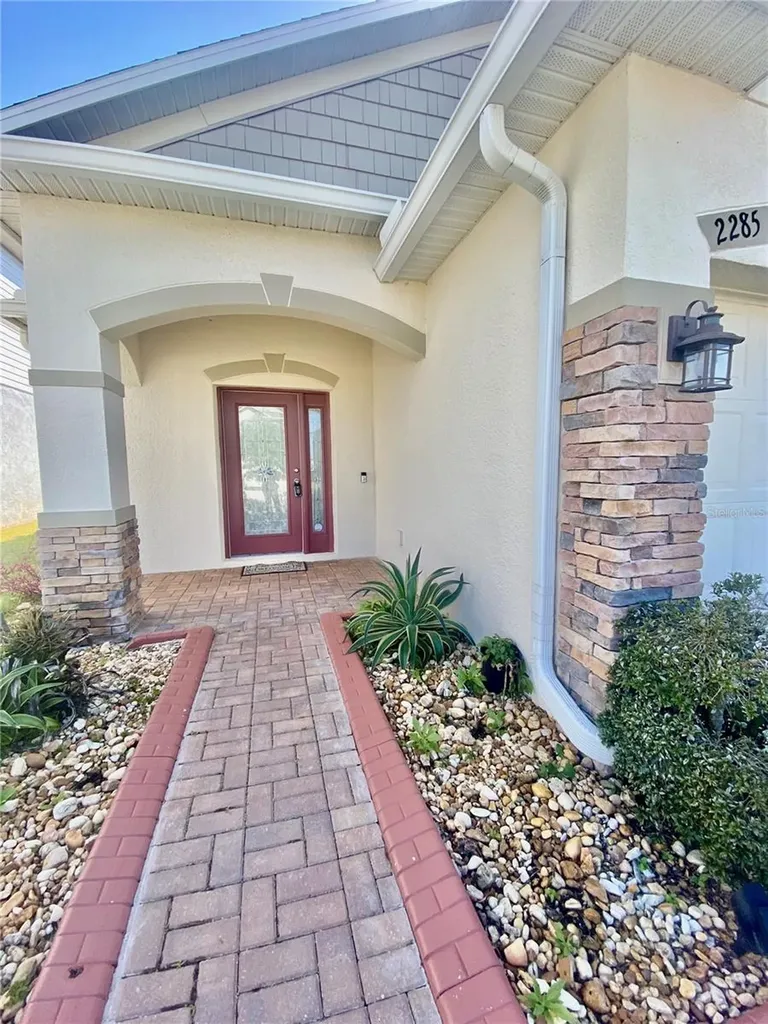 2285 Canyon Breeze Avenue Kissimmee FL 34746