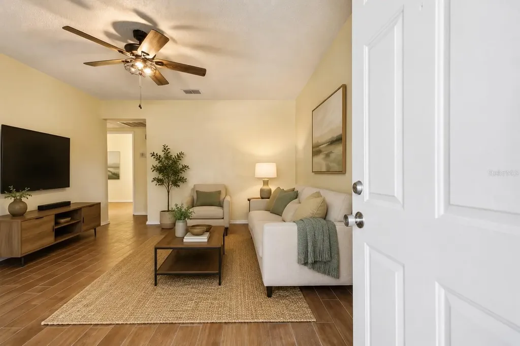 270 41st Avenue NE St Petersburg FL 33702