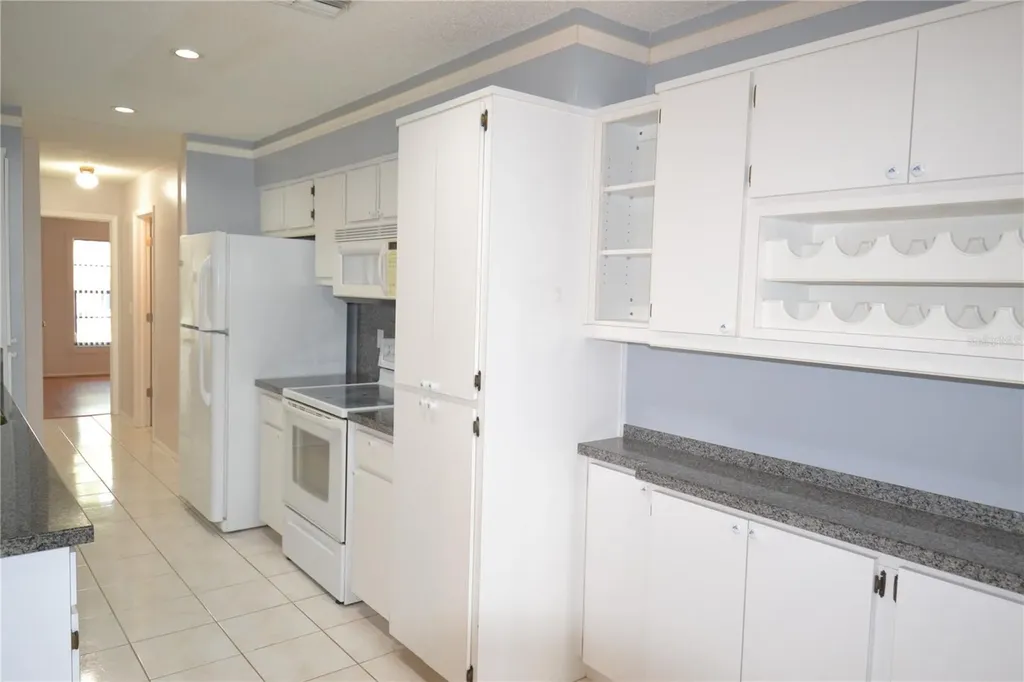 2001 Dover Court Oldsmar FL 34677