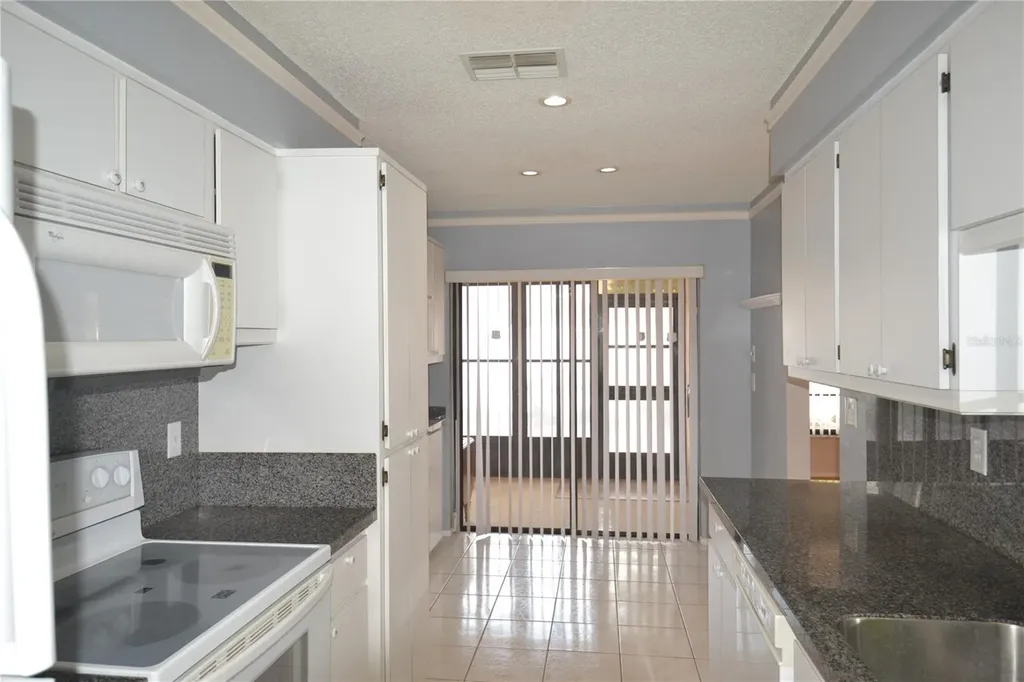 2001 Dover Court Oldsmar FL 34677