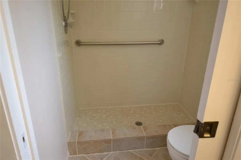 2001 Dover Court Oldsmar FL 34677