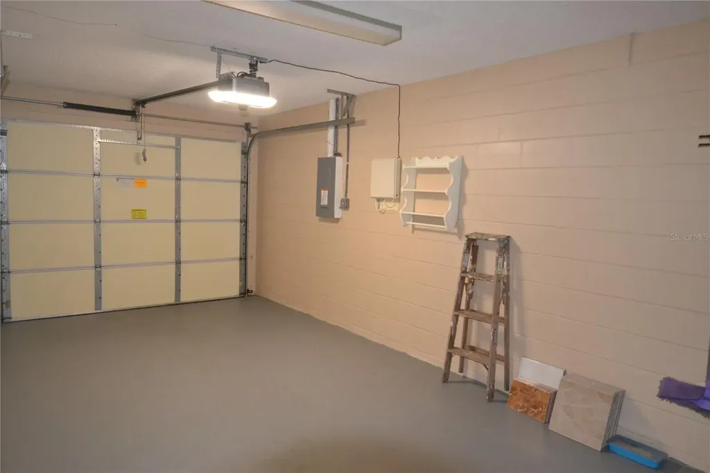 2001 Dover Court Oldsmar FL 34677