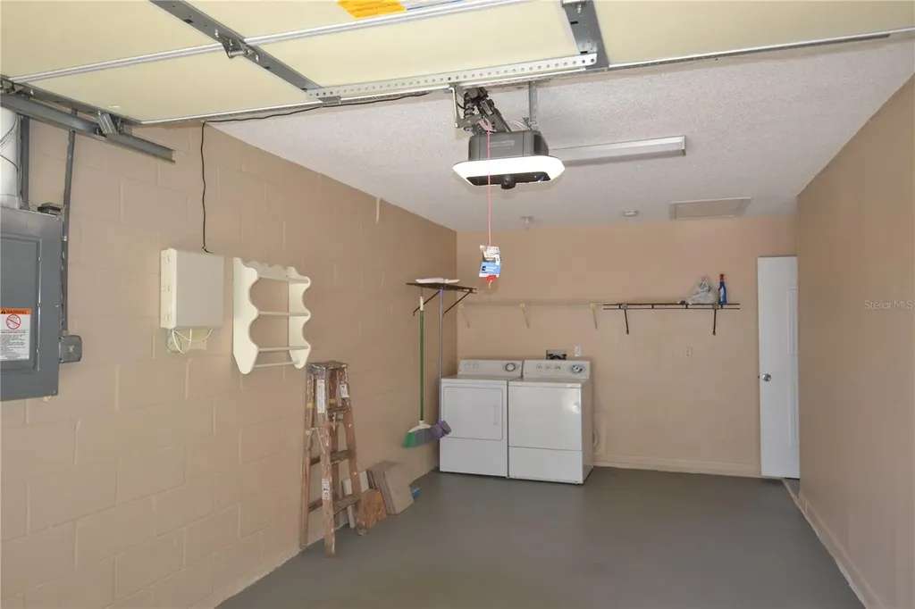 2001 Dover Court Oldsmar FL 34677