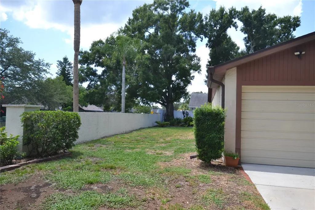 2001 Dover Court Oldsmar FL 34677