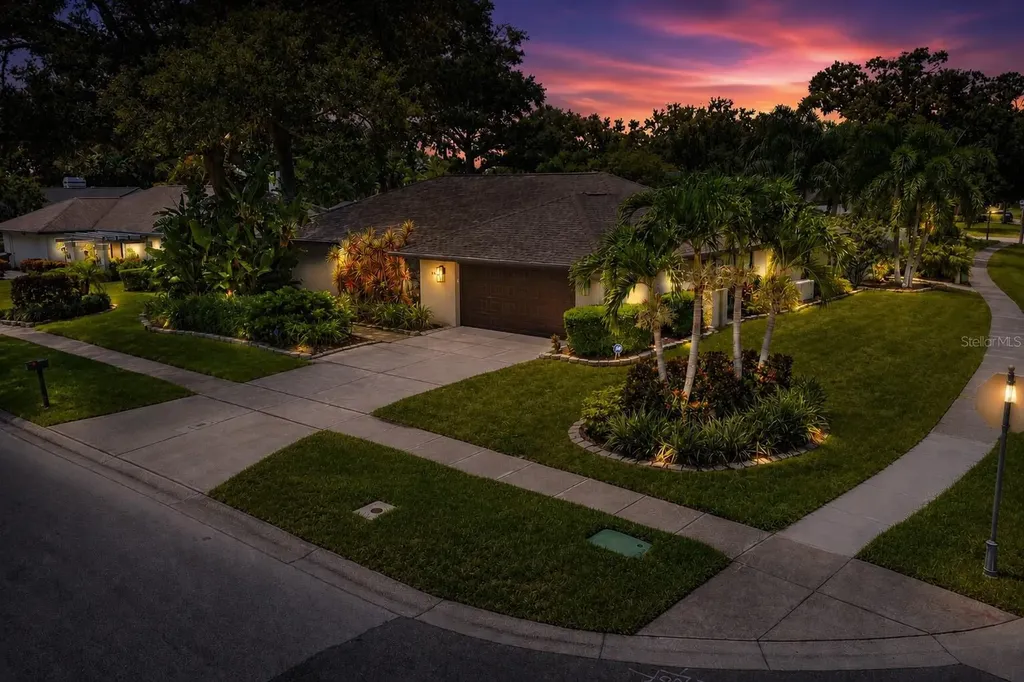 1546 El Tair Trail Clearwater FL 33765