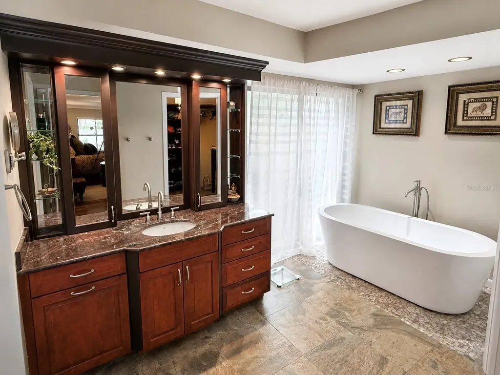 1546 El Tair Trail Clearwater FL 33765