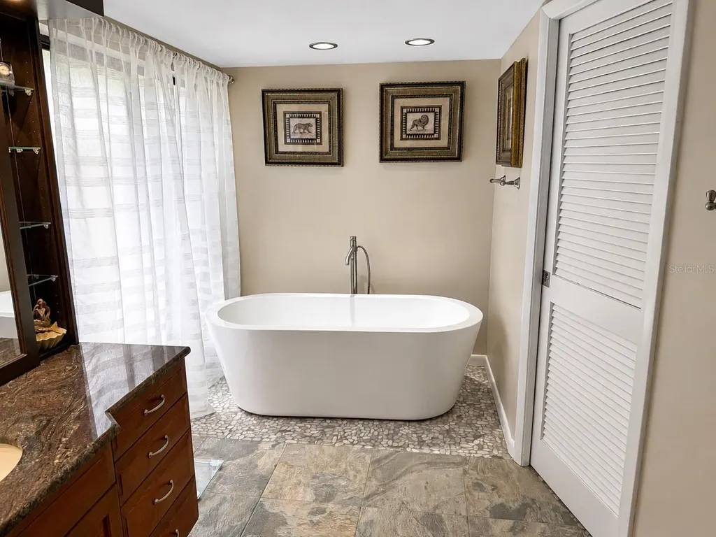 1546 El Tair Trail Clearwater FL 33765