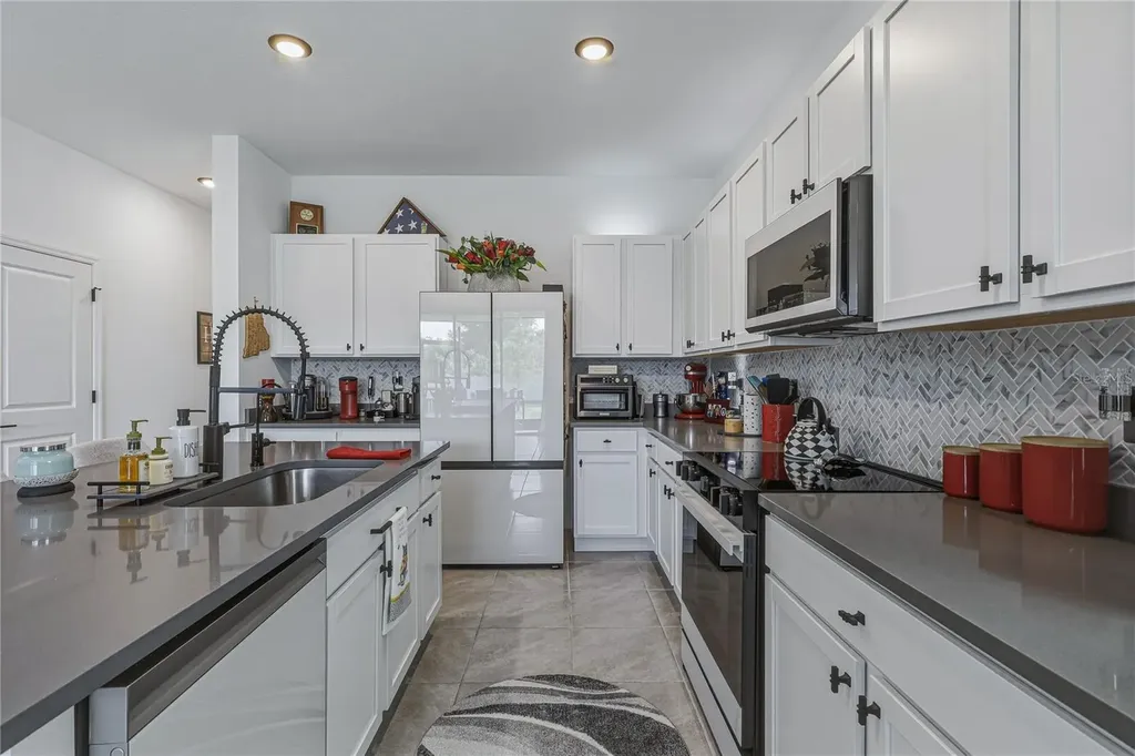 388 Mangrove Shade Circle Apollo Beach FL 33572