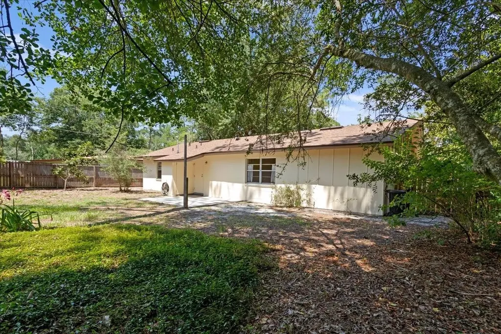 1302 NE 14th Terrace Gainesville FL 32601