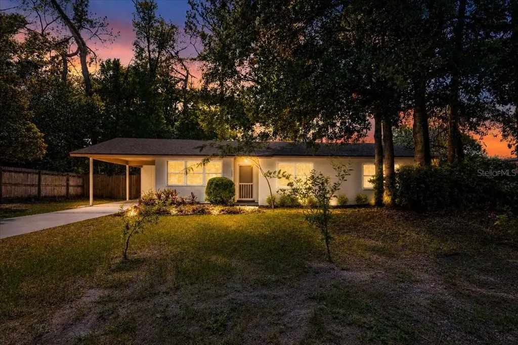 1302 NE 14th Terrace Gainesville FL 32601