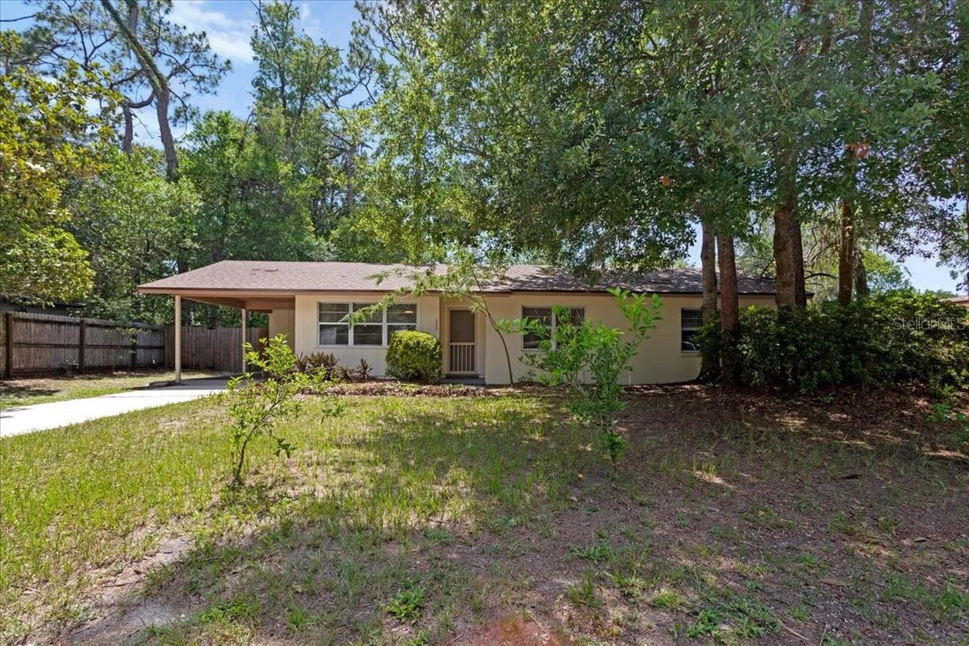 1302 NE 14th Terrace Gainesville FL 32601