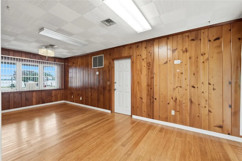 1475 S Lake Howard Drive Winter Haven FL 33880