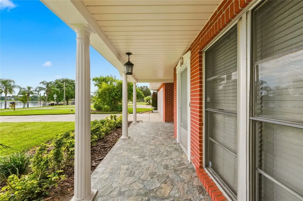 1475 S Lake Howard Drive Winter Haven FL 33880