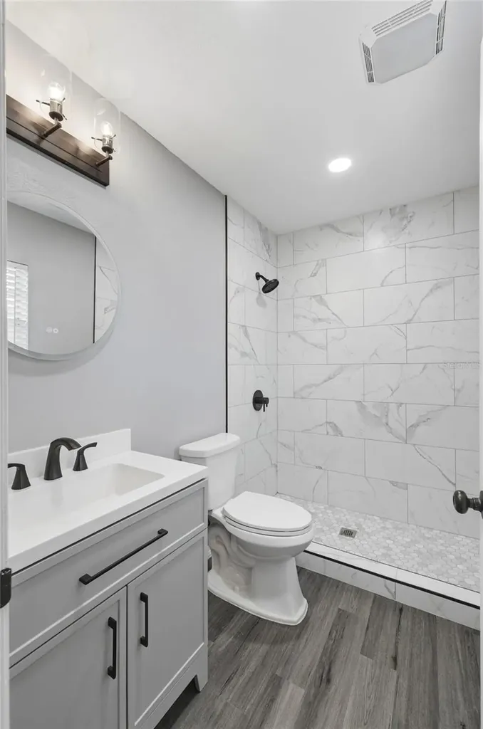 1475 S Lake Howard Drive Winter Haven FL 33880