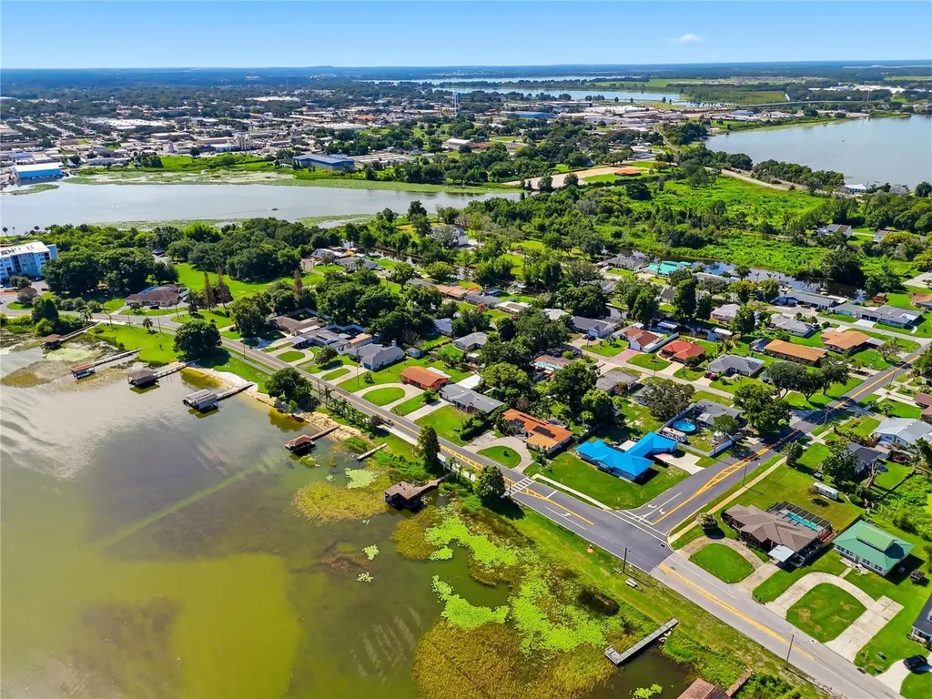1475 S Lake Howard Drive Winter Haven FL 33880