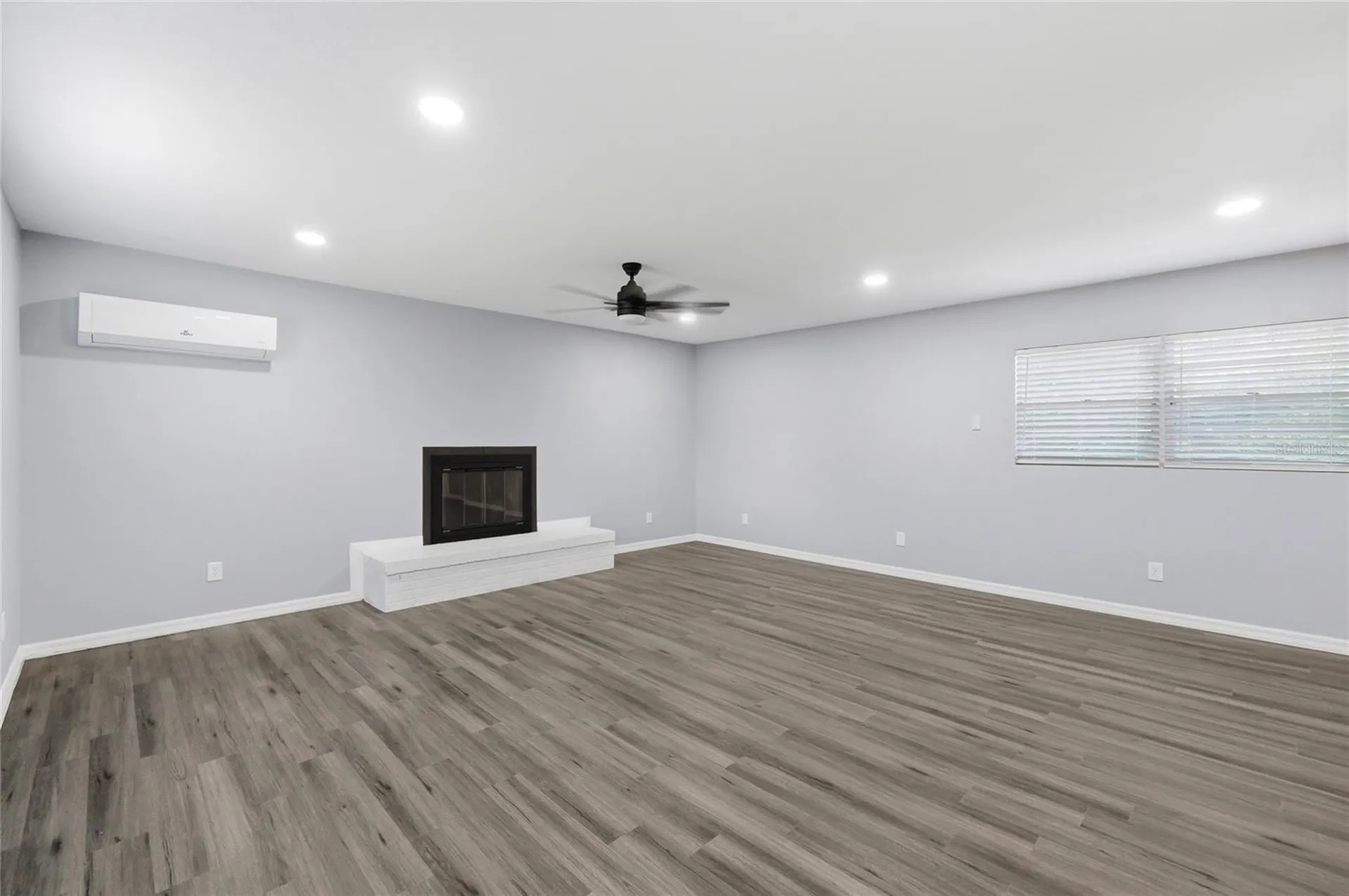1475 S Lake Howard Drive Winter Haven FL 33880