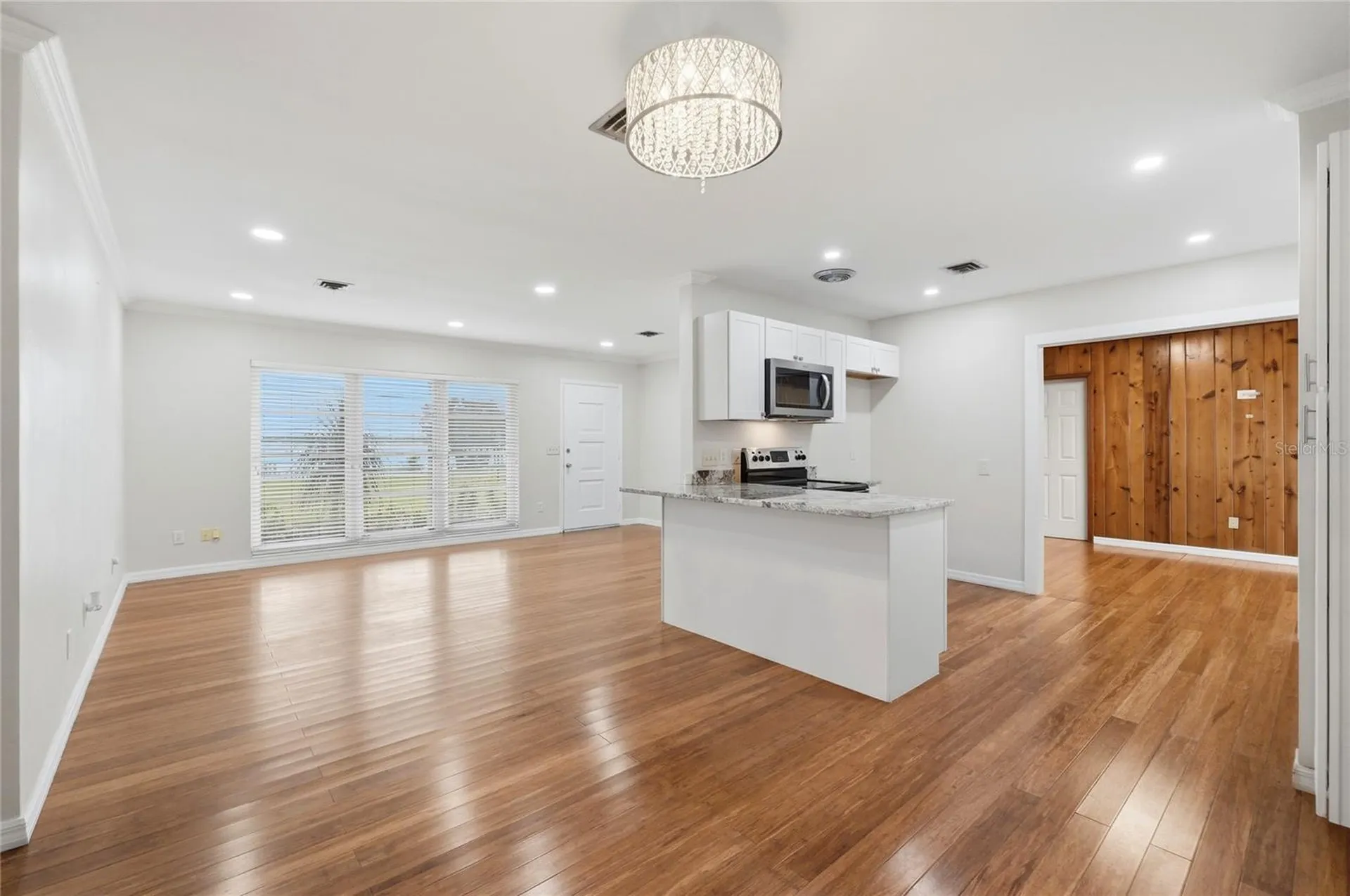 1475 S Lake Howard Drive Winter Haven FL 33880