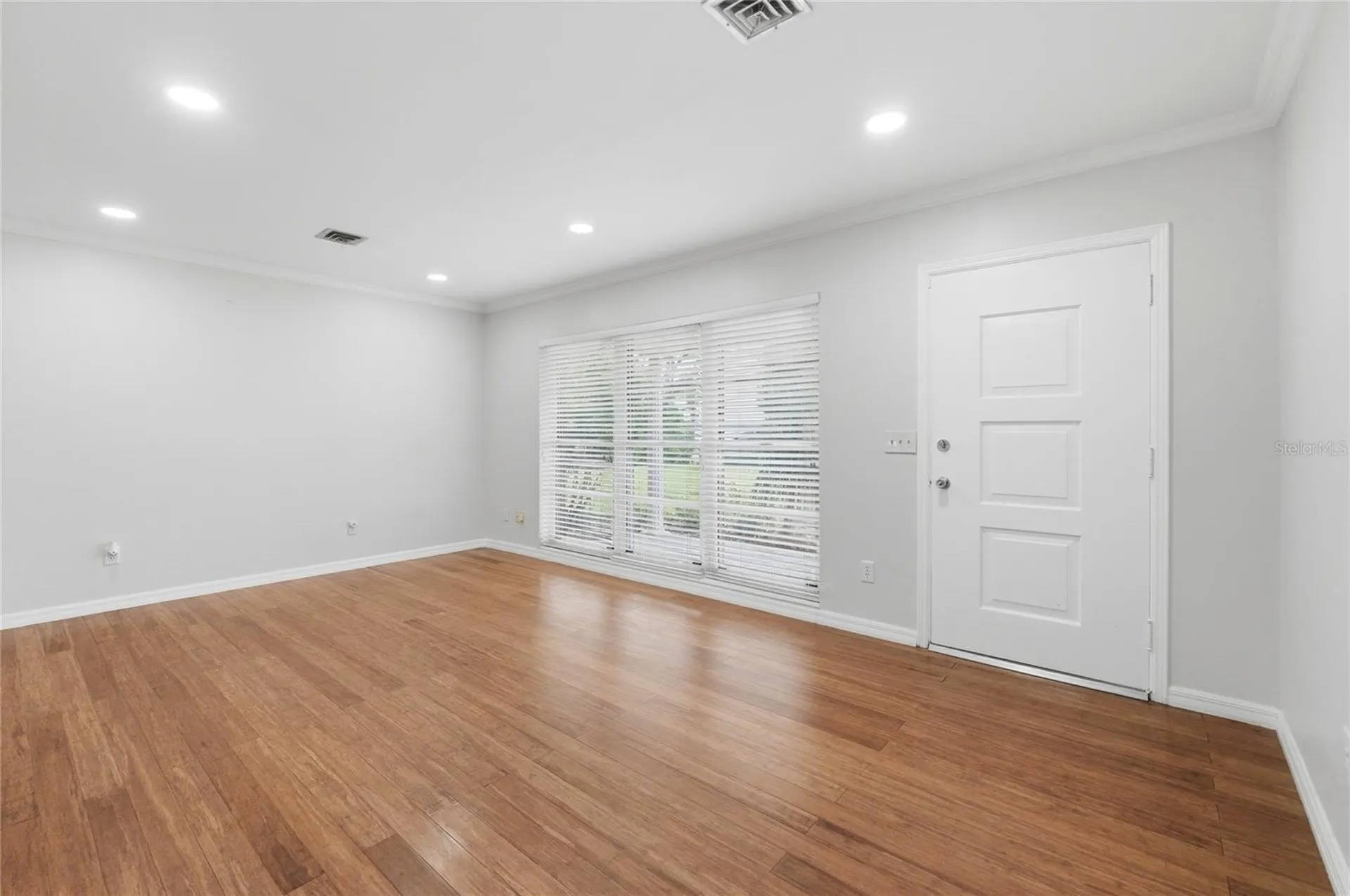 1475 S Lake Howard Drive Winter Haven FL 33880