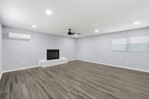 1475 S Lake Howard Drive Winter Haven FL 33880