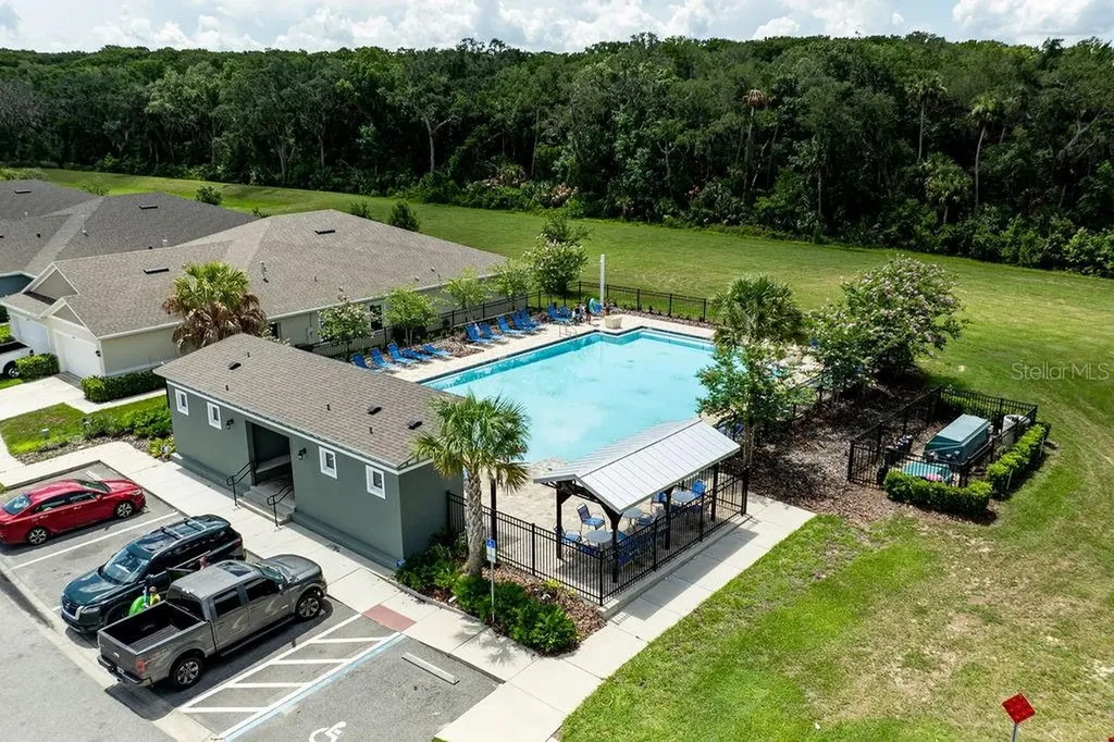 3319 Curlew Avenue Leesburg FL 34748