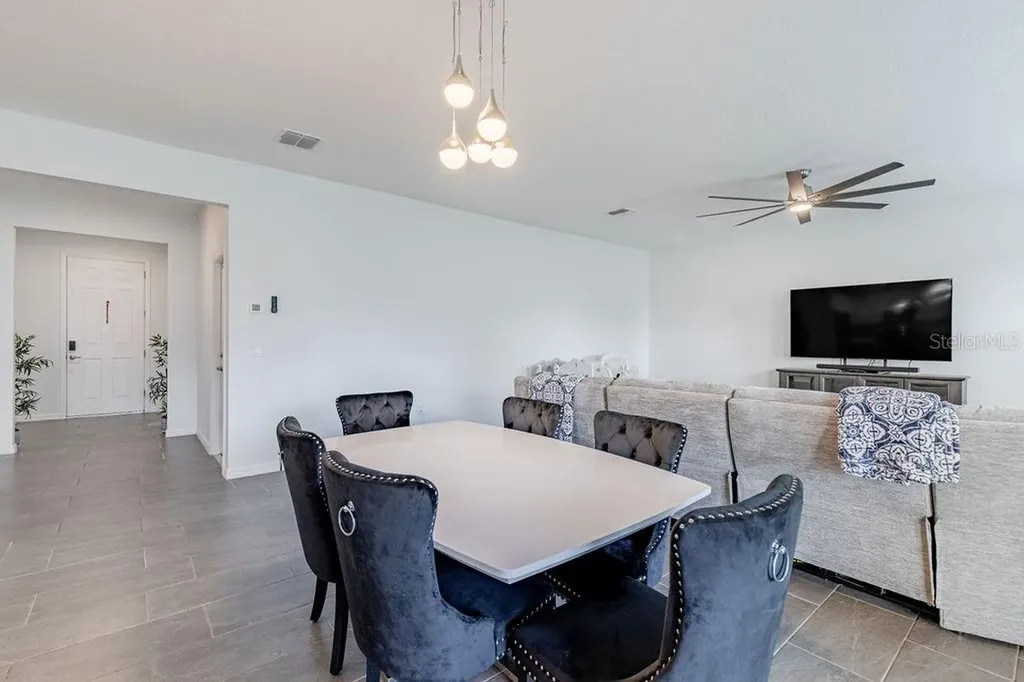 3319 Curlew Avenue Leesburg FL 34748