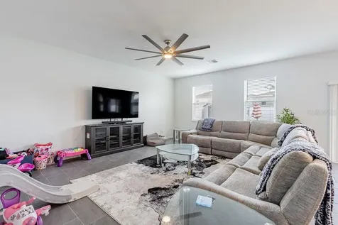3319 Curlew Avenue Leesburg FL 34748