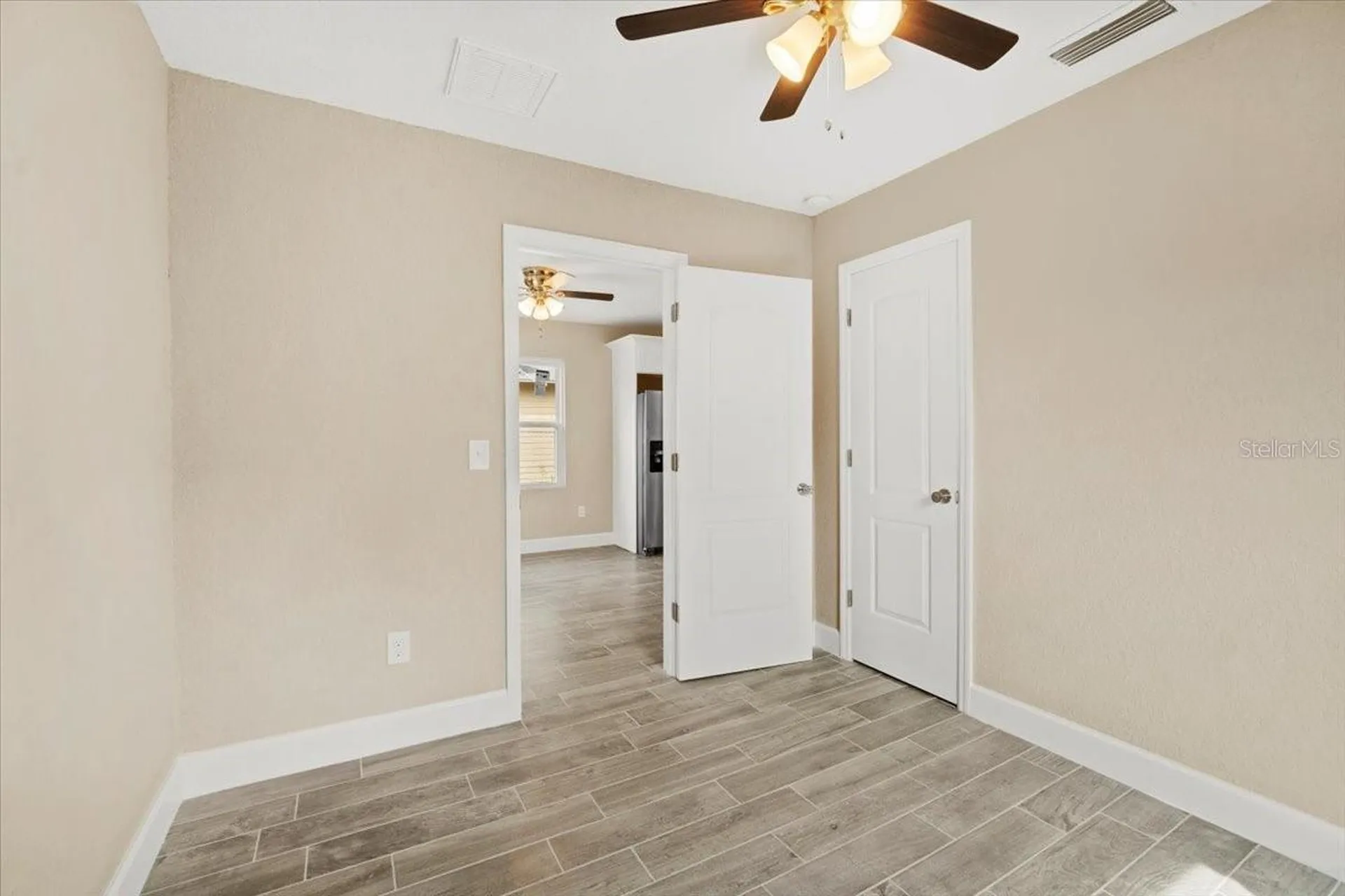 2810 6th Street S St Petersburg FL 33705