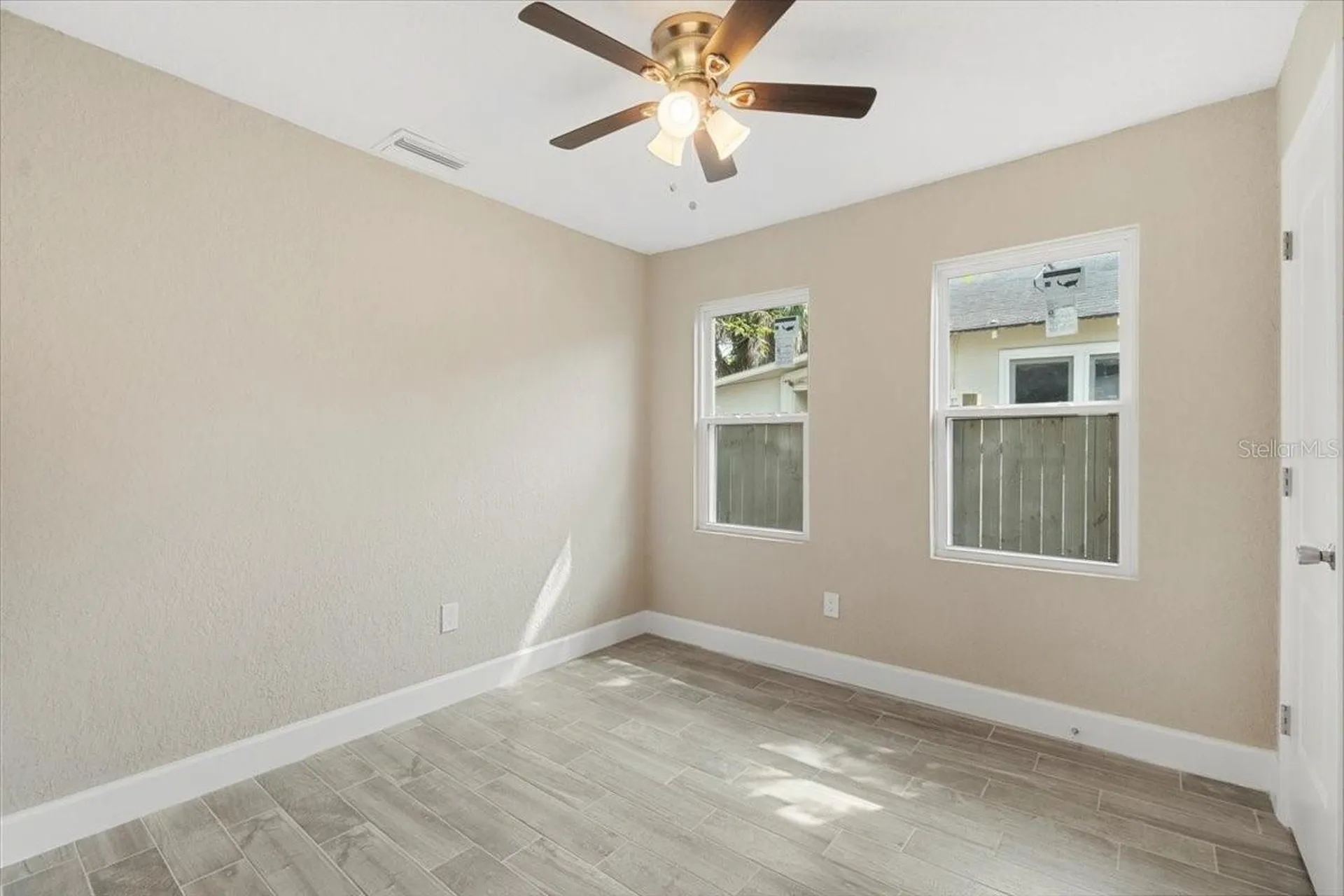 2810 6th Street S St Petersburg FL 33705