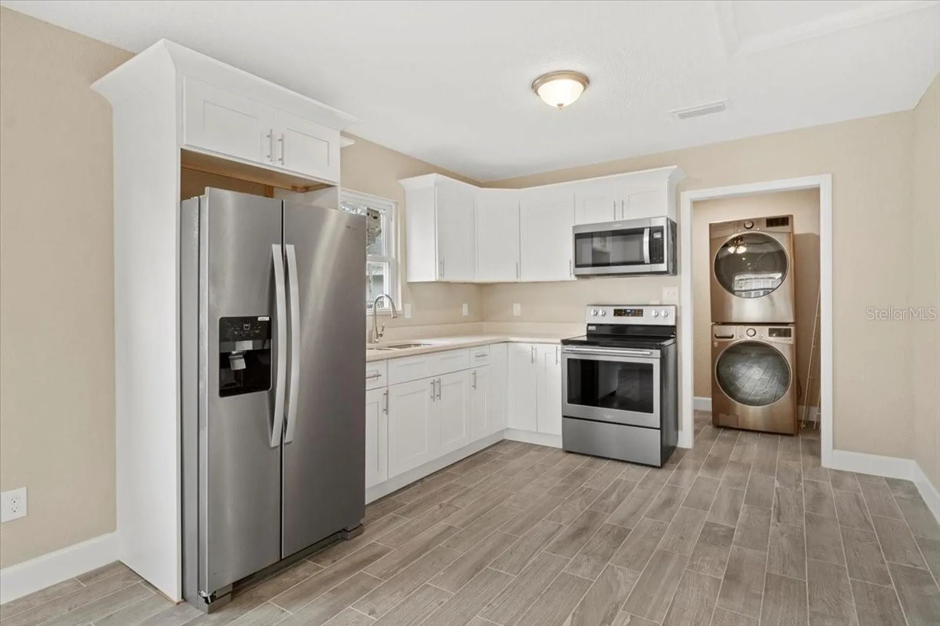 2810 6th Street S St Petersburg FL 33705