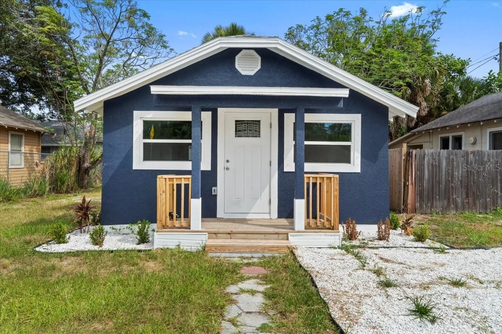 2810 6th Street S St Petersburg FL 33705