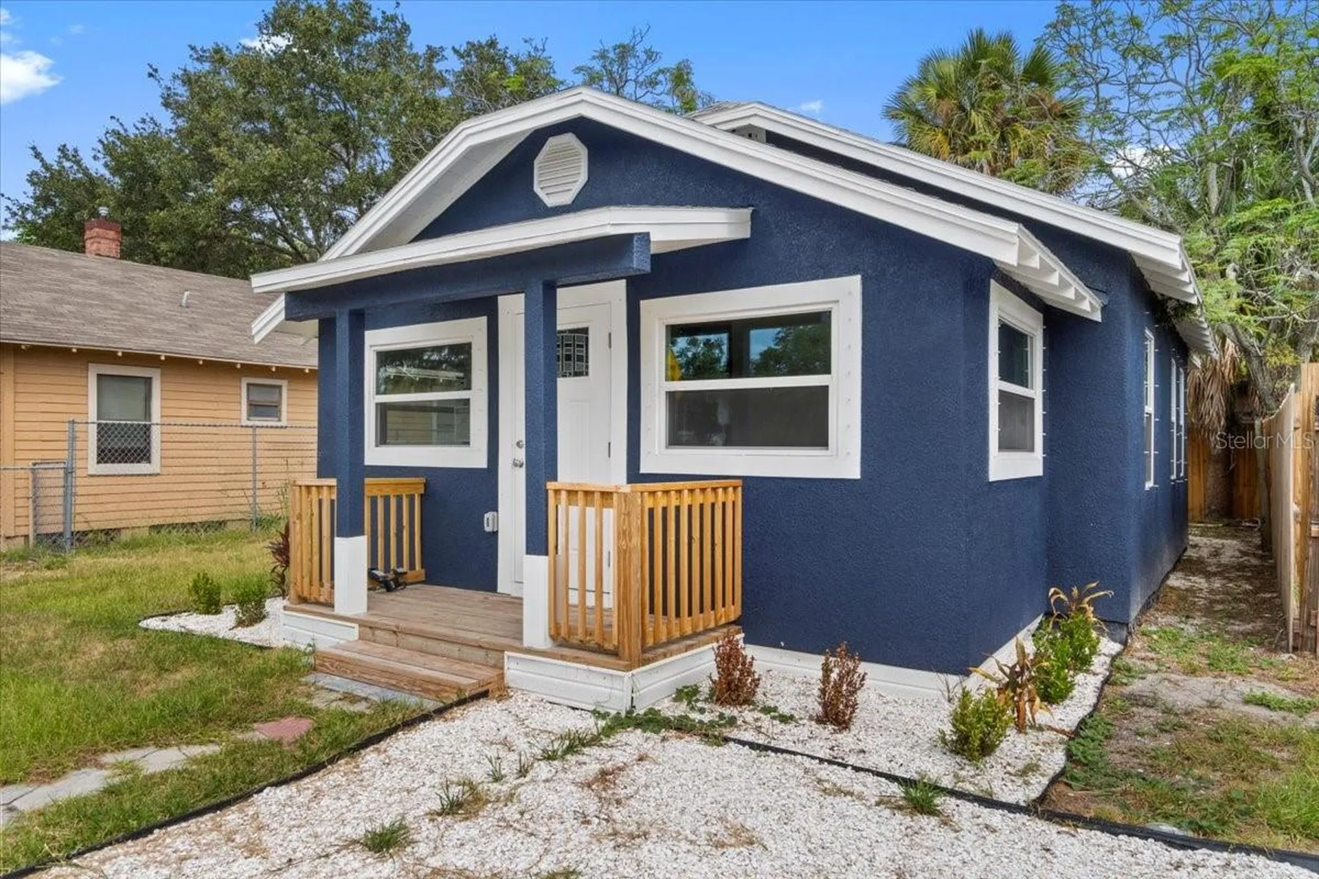 2810 6th Street S St Petersburg FL 33705