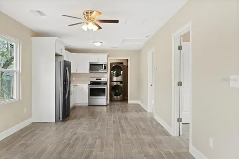 2810 6th Street S St Petersburg FL 33705