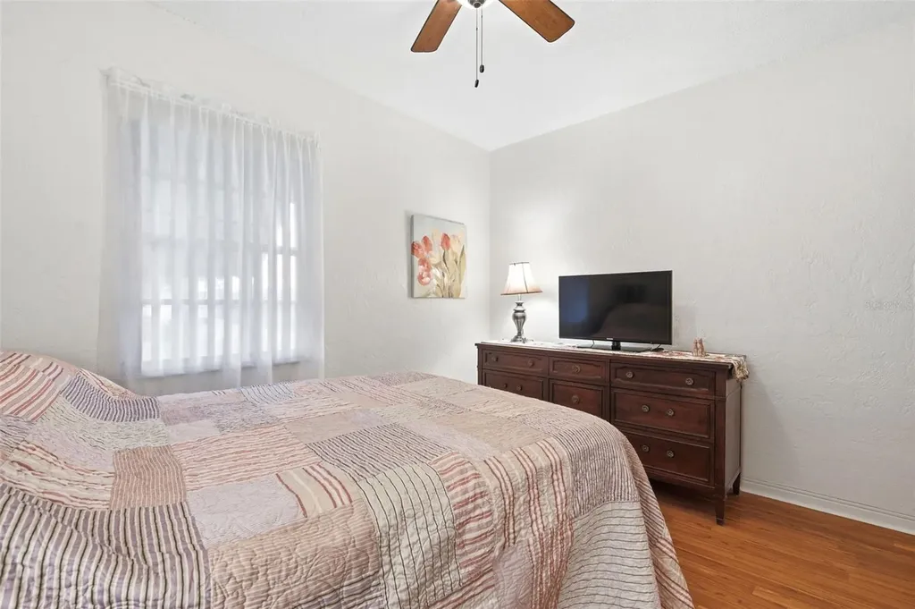 538 82nd Avenue N St Petersburg FL 33702