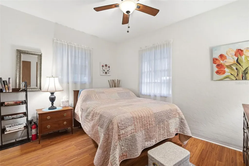 538 82nd Avenue N St Petersburg FL 33702