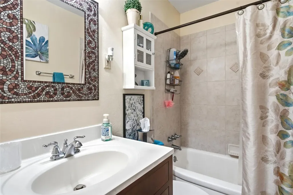 538 82nd Avenue N St Petersburg FL 33702