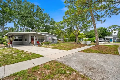 538 82nd Avenue N St Petersburg FL 33702