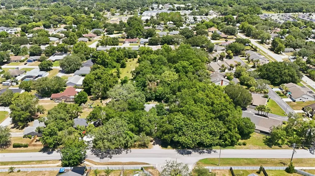 2675 E Washington Avenue Eustis FL 32726