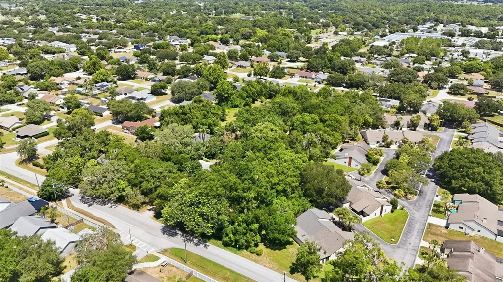 2675 E Washington Avenue Eustis FL 32726