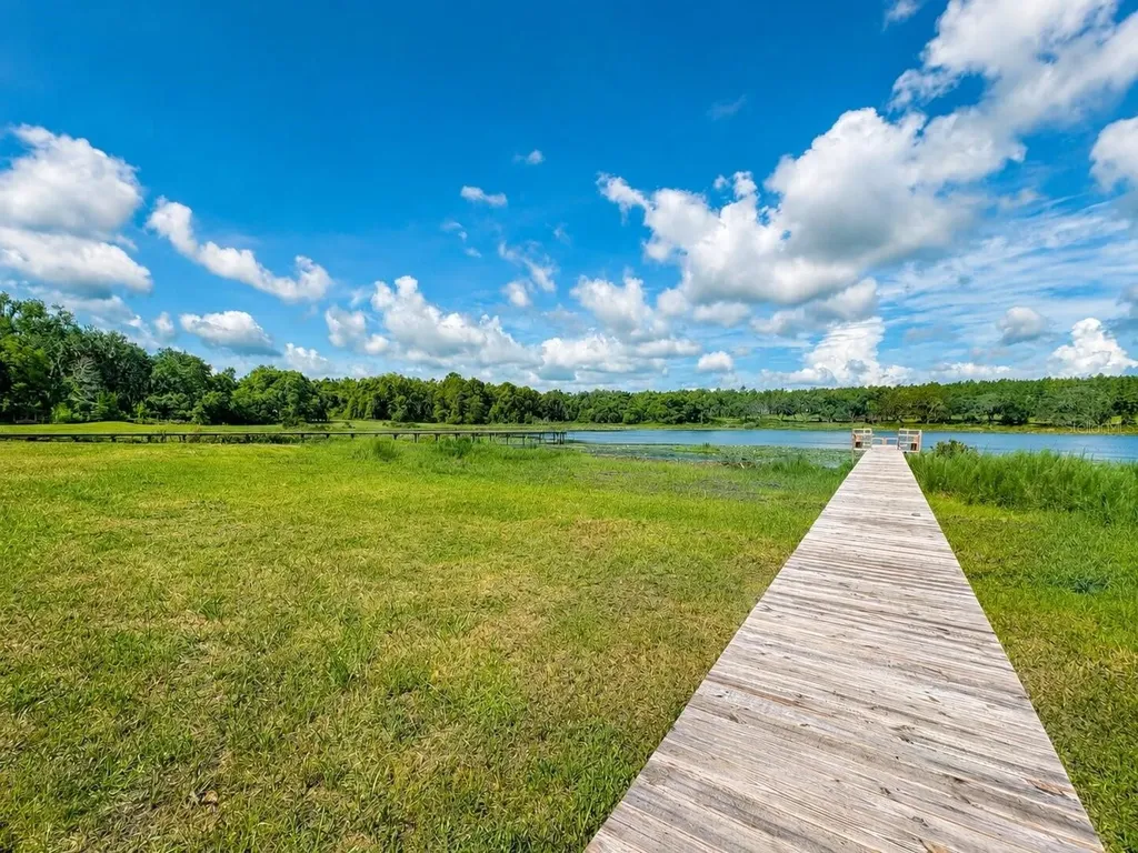 16758 SE 181st Terrace Weirsdale FL 32195