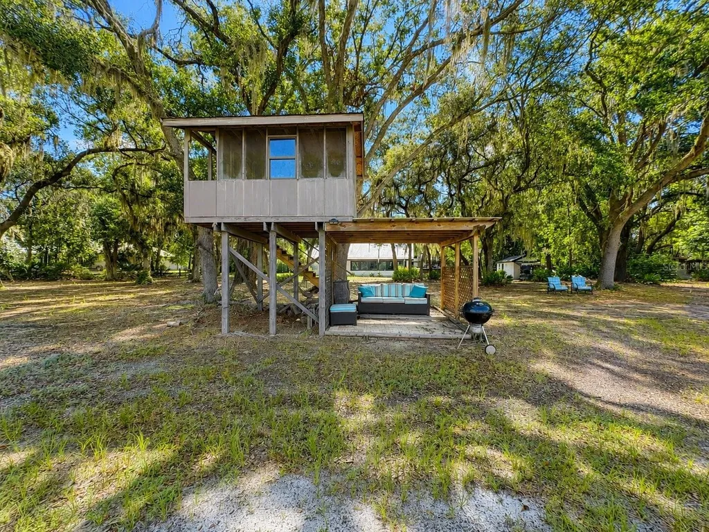 16758 SE 181st Terrace Weirsdale FL 32195