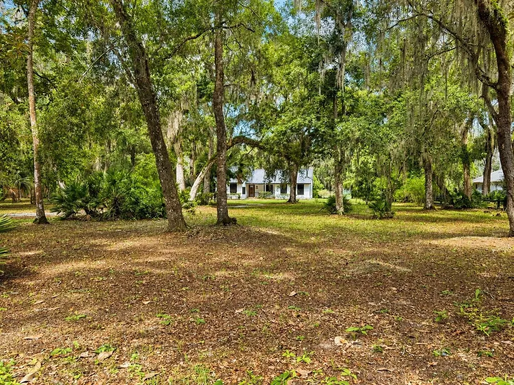 16758 SE 181st Terrace Weirsdale FL 32195