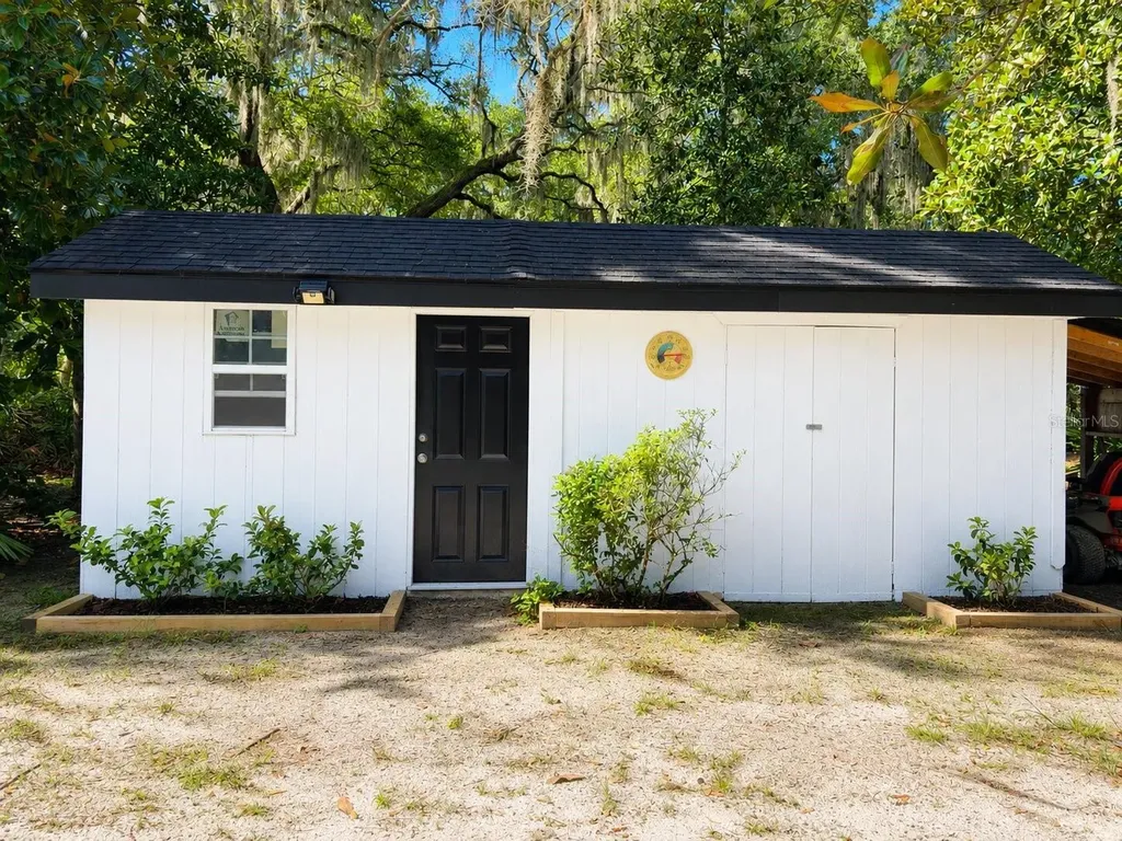 16758 SE 181st Terrace Weirsdale FL 32195
