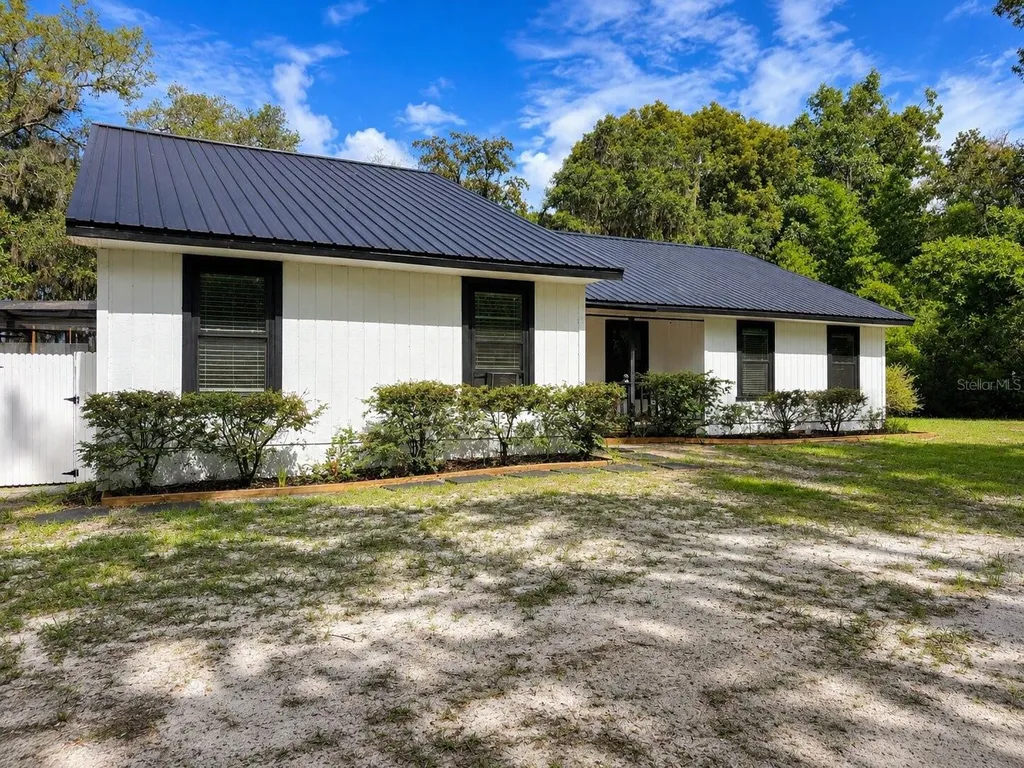 16758 SE 181st Terrace Weirsdale FL 32195