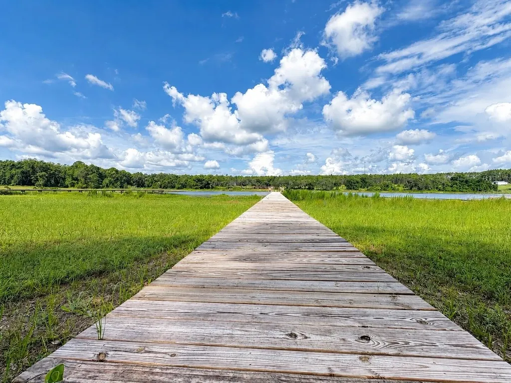 16758 SE 181st Terrace Weirsdale FL 32195